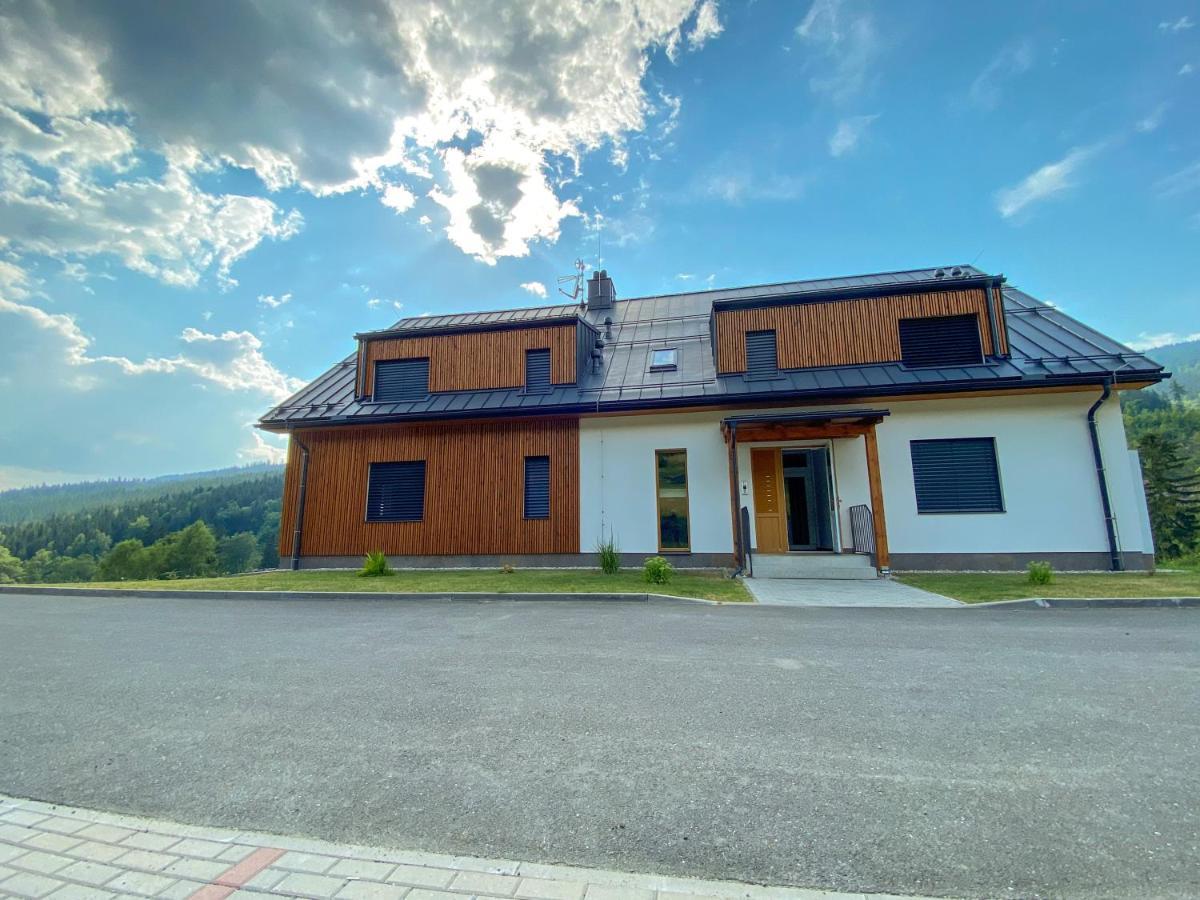 Apartman Luel Dolni Morava Bagian luar foto